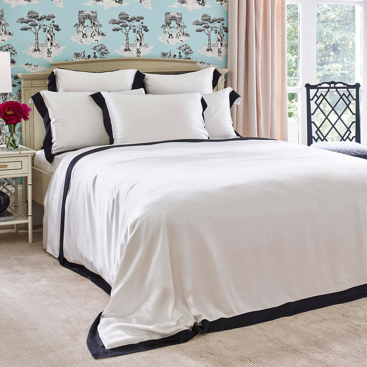 Ivory & Black Border